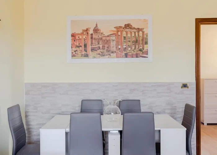 Apartamento Le Rondini Apartment, 5 Persone, 2 Balconi, Policlinico Tor Vergata E Casilino, Metro C Torre Maura Per Il Colosseo A 10 Minuti, Wi-fi, Aria Condizionata *